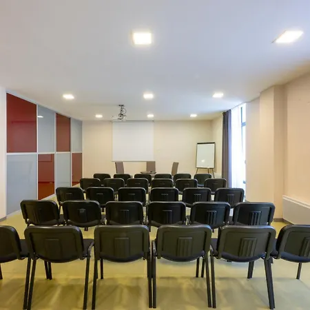 Odalys De La アパートホテル ポミシェ