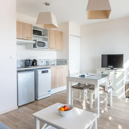 Odalys De La アパートホテル 4*