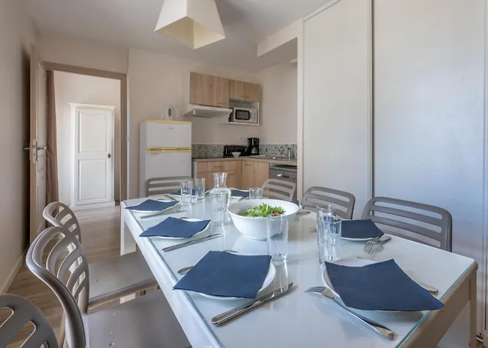 Residence Odalys De La Plage Aparthotel